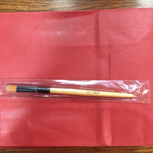 Bobbi Brown Other - Bobbi Brown Eye Liner Brush